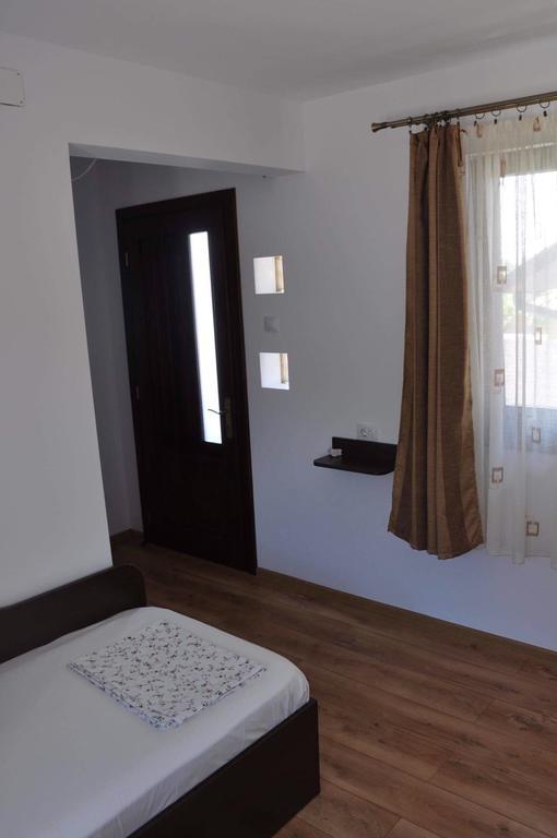 Pensiunea Casa Blanca Sulina Ngoại thất bức ảnh