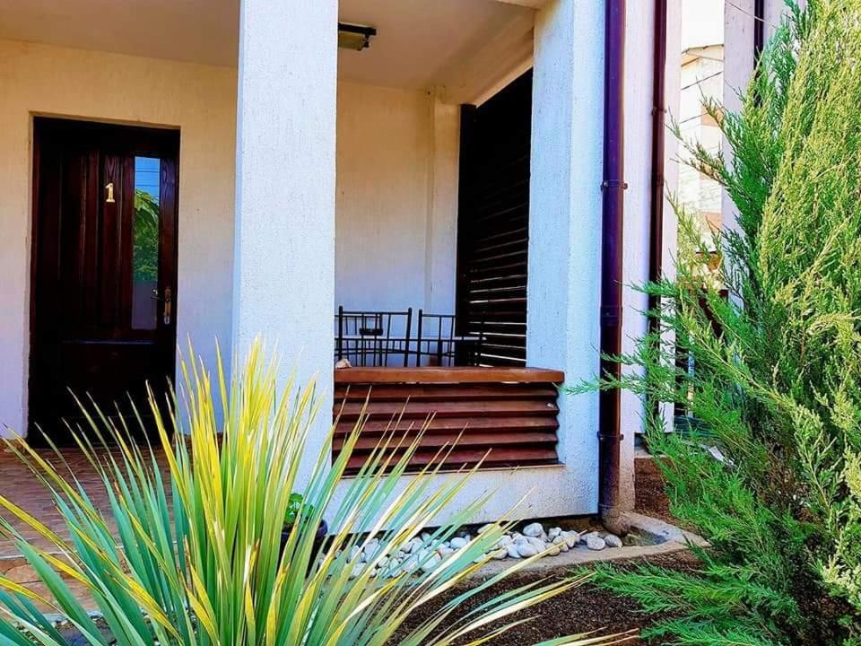 Pensiunea Casa Blanca Sulina Ngoại thất bức ảnh